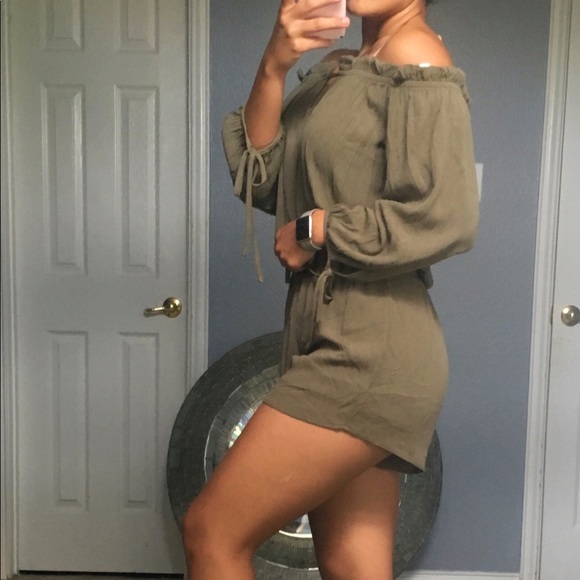 Olive Off Shoulder Romper - Picture 2 of 2